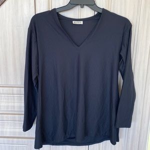 Gorgeous Black Long Sleeve Top